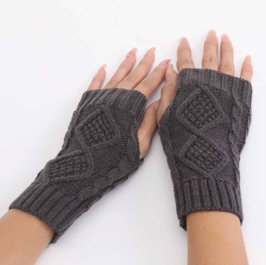 Stormy Weave Finger Gloves