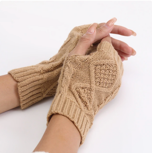 Sandy Weave Finger Gloves