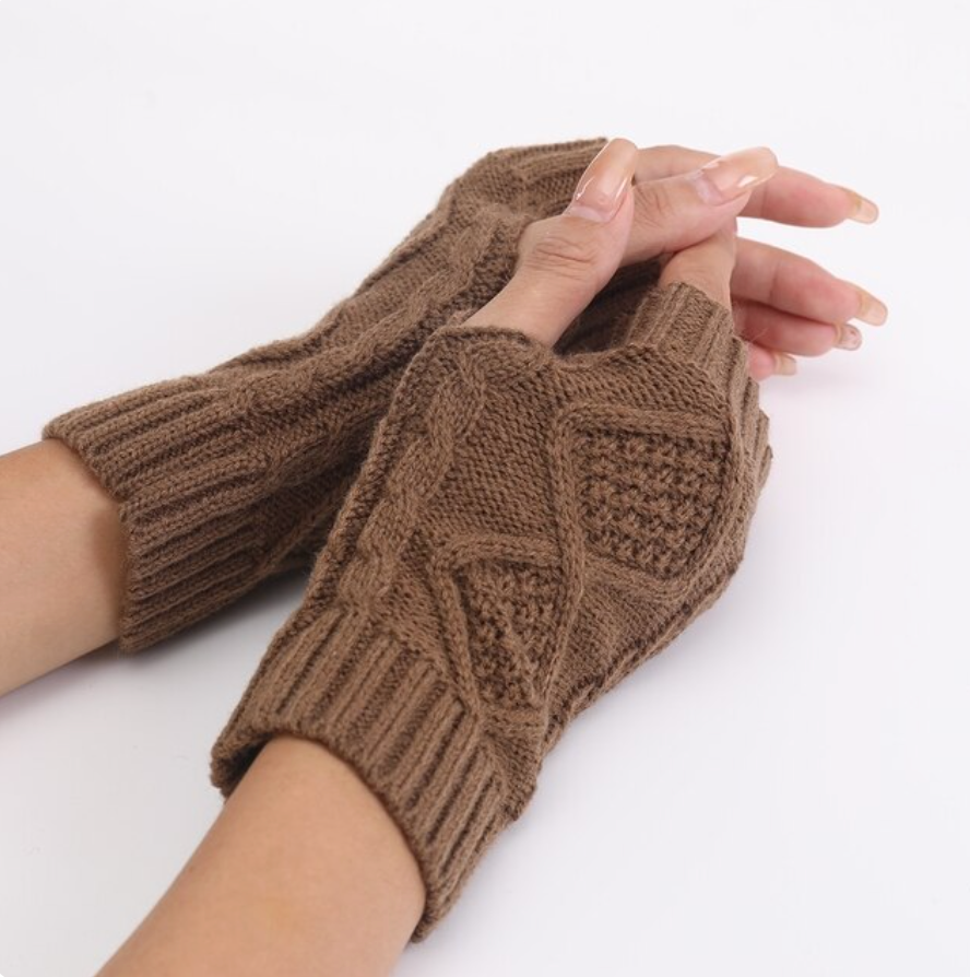 Hazelnut Weave Finger Gloves