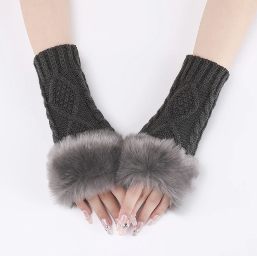 Dusky Fur-Knuckle Gloves